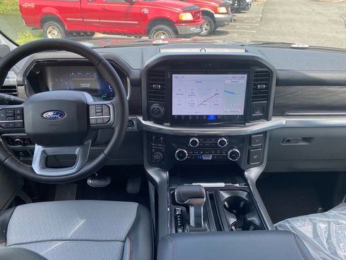 New 2025 Ford F150 Lariat w/ Equipment Group 501A Mid image 9