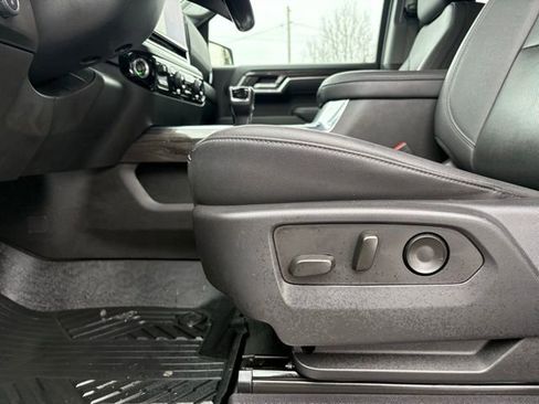 Certified 2022 Chevrolet Silverado 1500 LTZ image 31