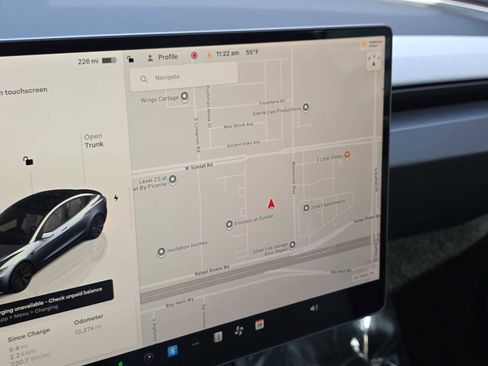 Used 2024 Tesla Model 3 Standard Range image 27