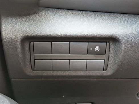 Used 2023 Nissan Kicks SR w/ SR Premium Package FWD image 29