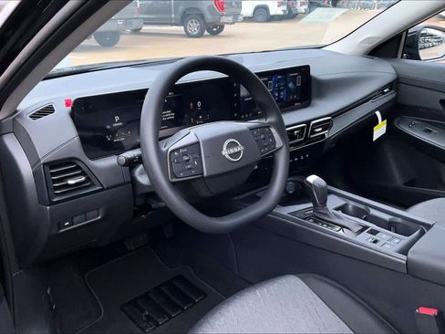 New 2026 Nissan Sentra SV FWD image 8