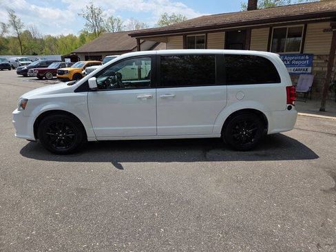 Used 2020 Dodge Grand Caravan GT FWD image 3