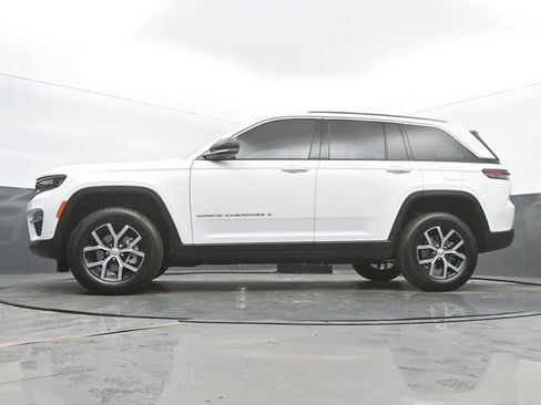 New 2025 Jeep Grand Cherokee Limited w/ Luxury Tech Group II AWD/4WD image 47