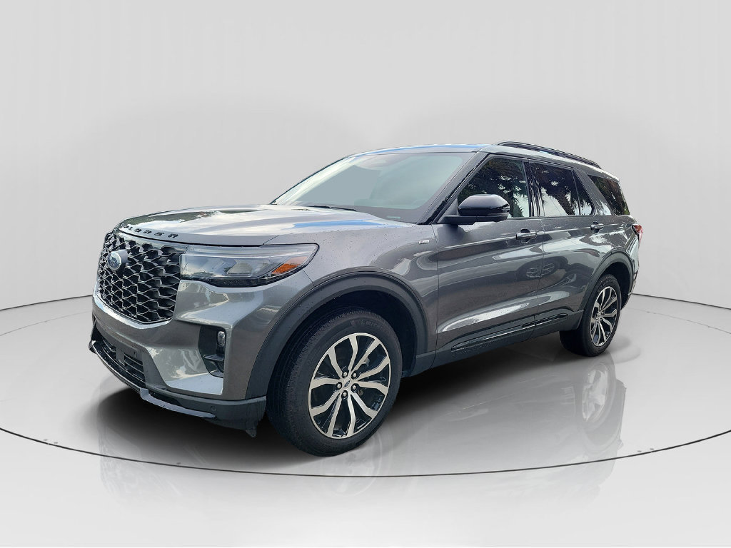 Used 2025 Ford Explorer ST-Line AWD/4WD image 3