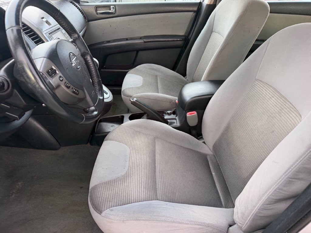 Used 2011 Nissan Sentra 2.0 SR w/ Convenience Pkg FWD image 10
