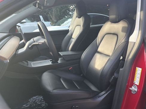 Used 2022 Tesla Model Y Performance AWD/4WD image 11