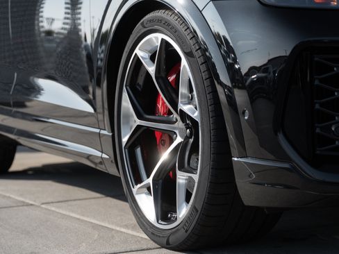 New 2026 Audi RS Q8 performance image 34