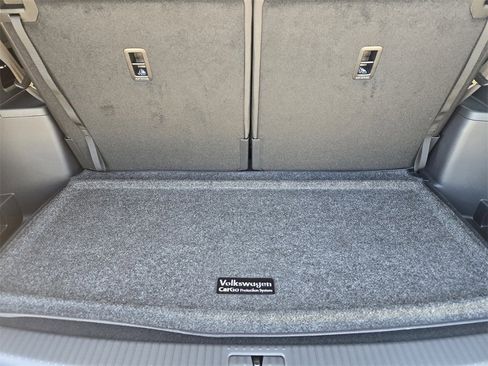 New 2026 Volkswagen Atlas SE image 24