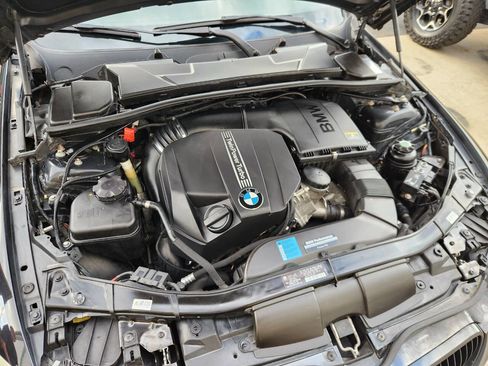 Used 2011 BMW 335i xDrive Coupe AWD/4WD image 19