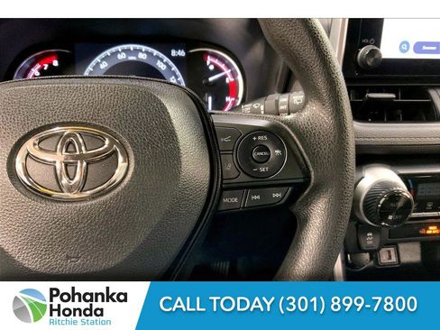 Used 2025 Toyota RAV4 XLE image 22