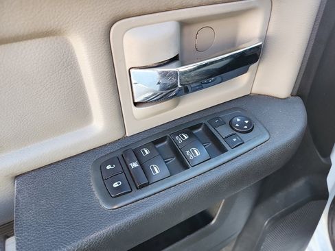 Used 2012 RAM 1500 Classic SLT w/ Protection Group image 16