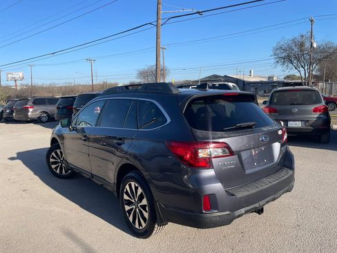 Used 2017 Subaru Outback 3.6R Limited AWD/4WD image 3