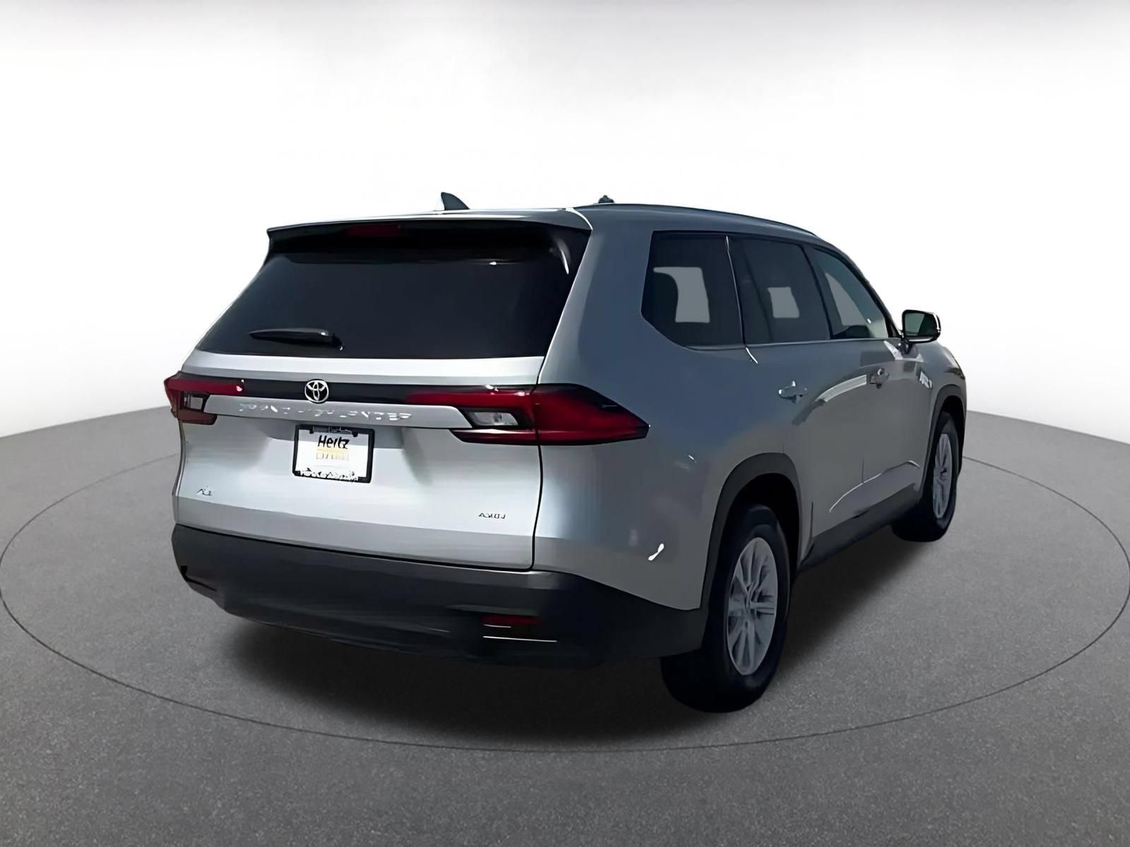 Used 2024 Toyota Grand Highlander AWD image 13