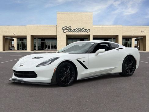 Used 2019 Chevrolet Corvette Stingray Coupe w/ Carbon Flash Badge Package RWD image 31