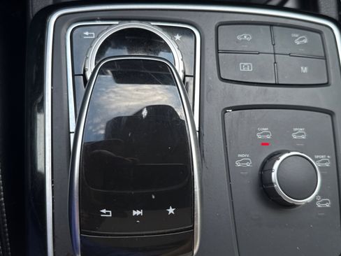 Used 2019 Mercedes-Benz GLE 43 AMG 4MATIC image 50