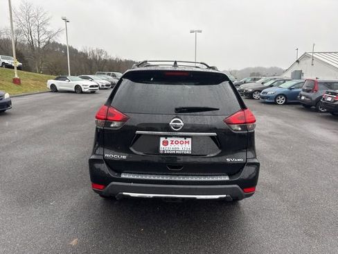 Used 2017 Nissan Rogue SV w/ Midnight Edition Package image 7