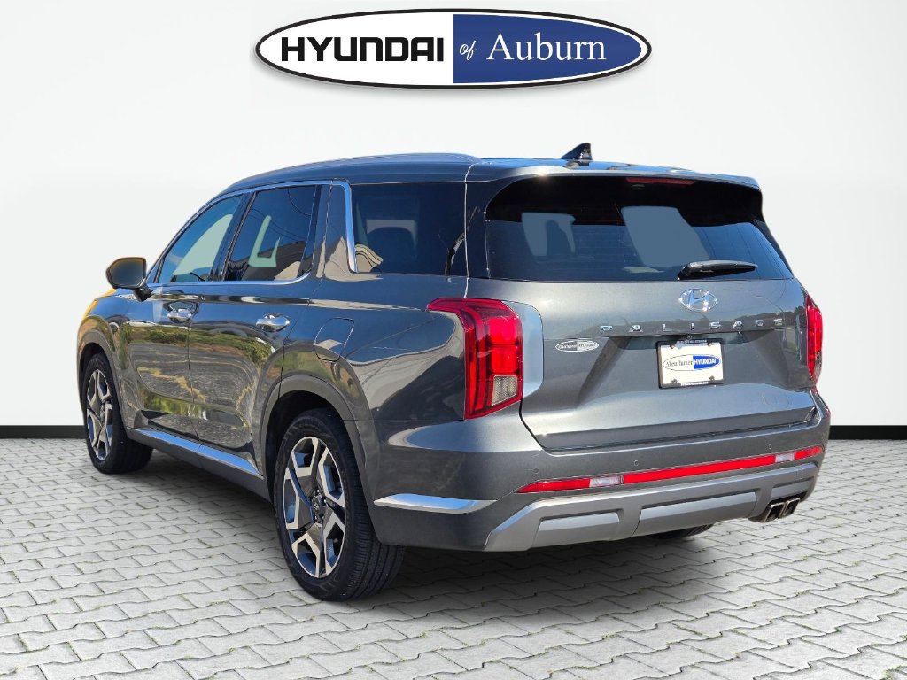 Used 2024 Hyundai Palisade Limited FWD image 9