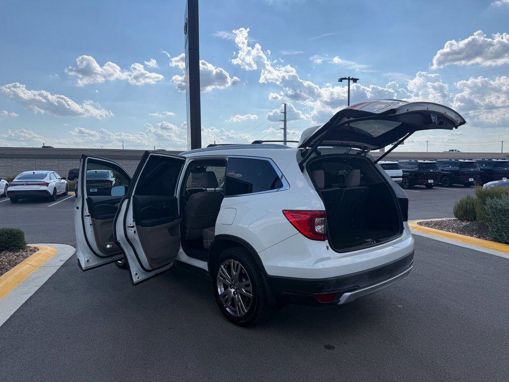 Used 2019 Honda Pilot Touring image 18