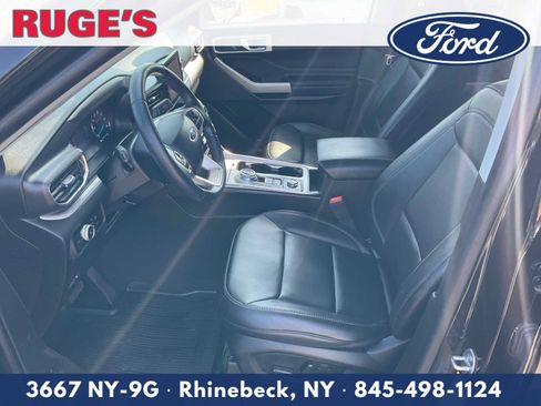 Certified 2023 Ford Explorer XLT w/ Equipment Group 202A AWD/4WD image 17