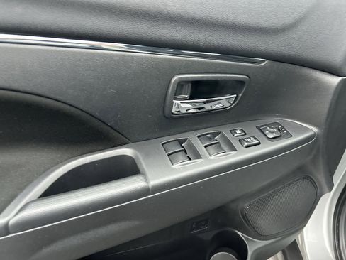 Used 2024 Mitsubishi Outlander Sport S image 20