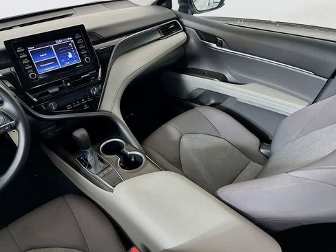 Used 2024 Toyota Camry LE image 11