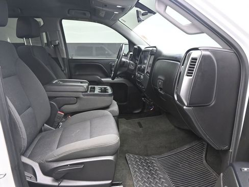 Used 2018 Chevrolet Silverado 1500 LT w/ All Star Edition image 10