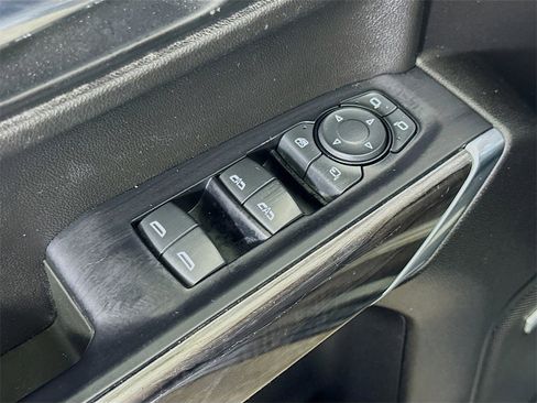 Used 2020 Chevrolet Silverado 1500 LTZ w/ LTZ Premium Package image 19