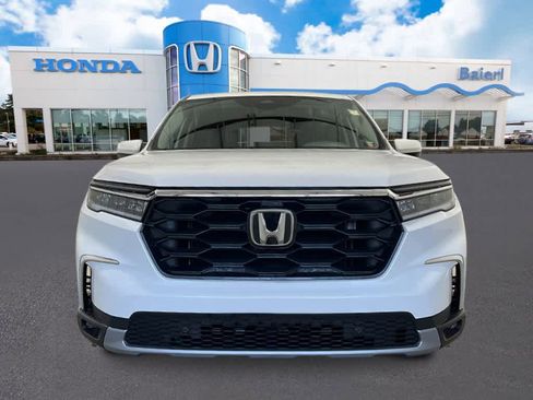 New 2025 Honda Pilot EX-L image 10