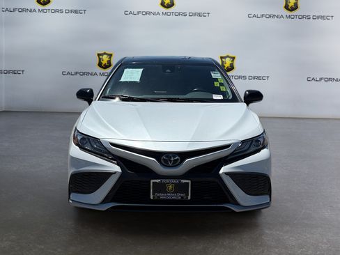 Used 2022 Toyota Camry XSE w/ Navigation Upgrade Package FWD image 8