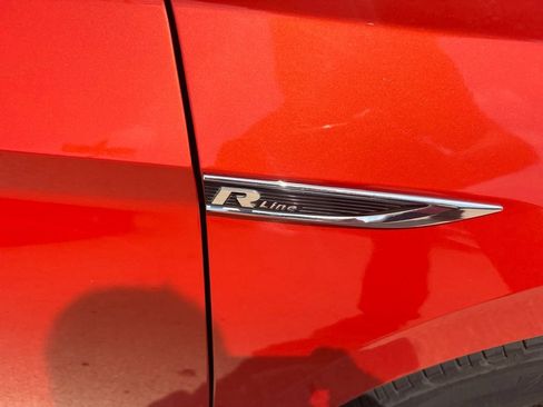 Used 2020 Volkswagen Jetta R-Line FWD image 8