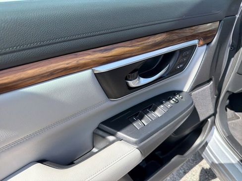 Used 2019 Honda CR-V Touring image 15