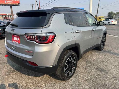Used 2021 Jeep Compass Trailhawk AWD/4WD image 5