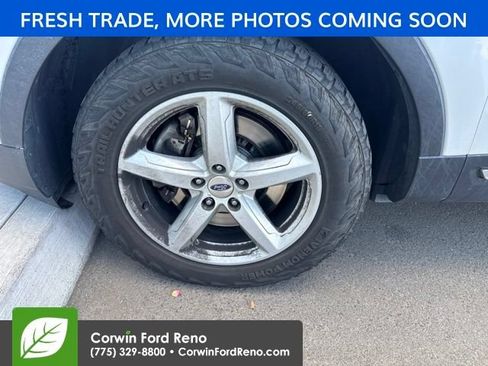 Used 2017 Ford Explorer XLT AWD/4WD image 17