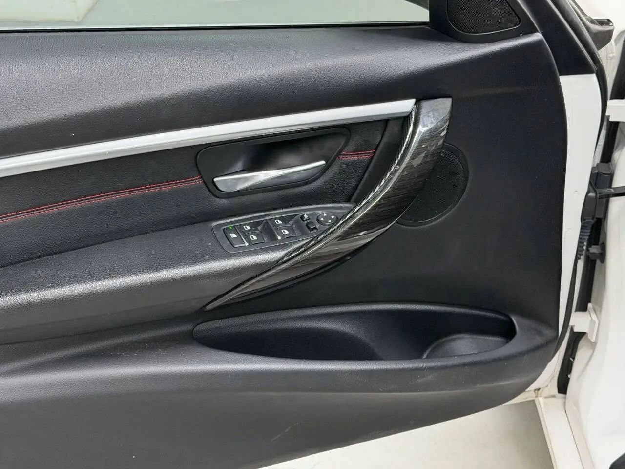 Used 2017 BMW 330i Sedan RWD image 31