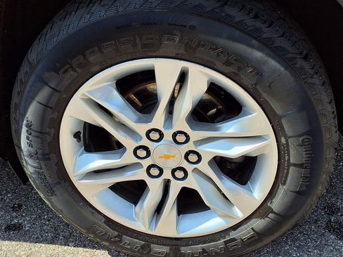 Used 2022 Chevrolet Blazer LT w/ LPO, Floor Liner Package FWD image 9