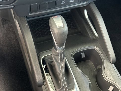 Used 2024 Nissan Frontier SV image 20