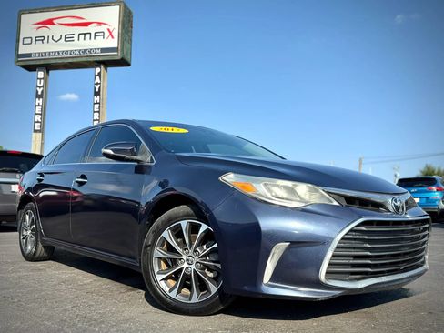 Used 2017 Toyota Avalon XLE FWD image 1