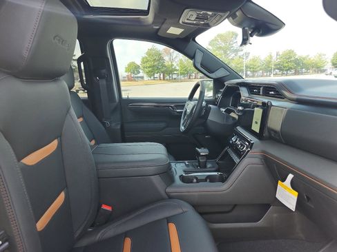 New 2026 GMC Sierra 1500 AT4 w/ AT4 Premium Package image 7