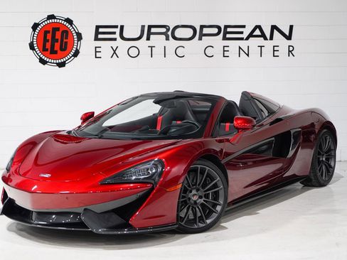 Used 2018 McLaren 570S Spider image 4