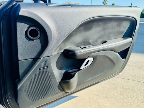 Used 2016 Dodge Challenger SRT w/ Technology Group image 25