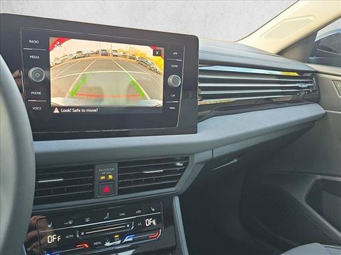 Used 2026 Volkswagen Jetta SE FWD image 12