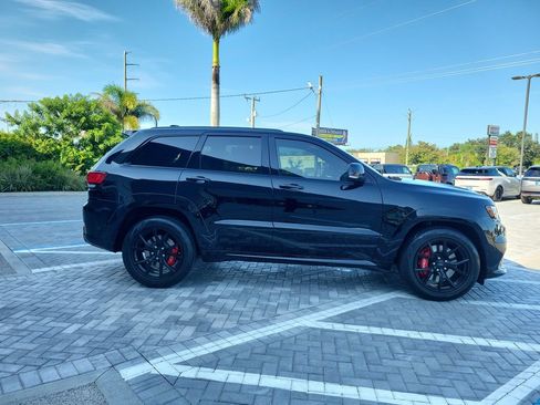 Used 2021 Jeep Grand Cherokee SRT AWD/4WD image 6