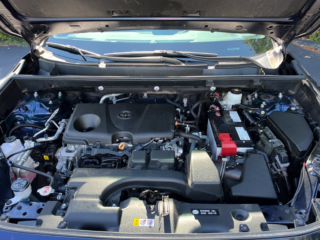 Used 2023 Toyota RAV4 XLE AWD/4WD image 22