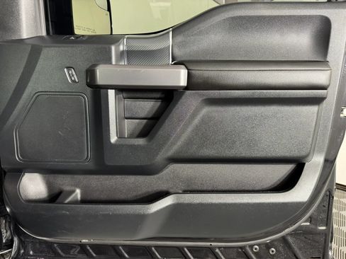Used 2019 Ford F150 XLT w/ Equipment Group 302A Luxury AWD/4WD image 39