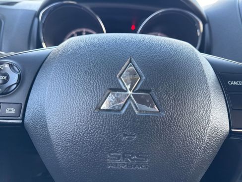 Used 2018 Mitsubishi Outlander Sport LE image 28