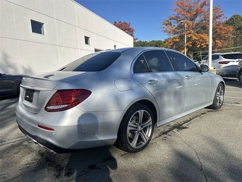 Used 2017 Mercedes-Benz E 300 image 5