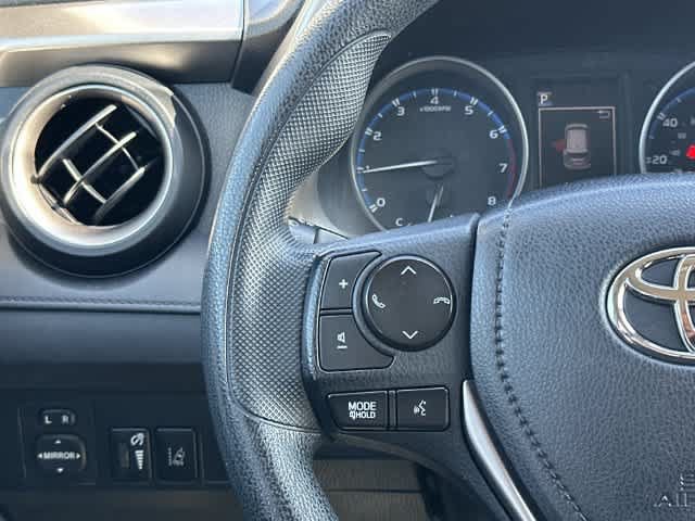 Used 2017 Toyota RAV4 LE AWD/4WD image 8