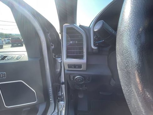 Used 2021 Ford F250 Lariat w/ Lariat Ultimate Package AWD/4WD image 18