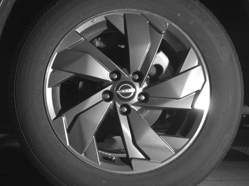 Used 2025 Nissan Rogue SV FWD image 14
