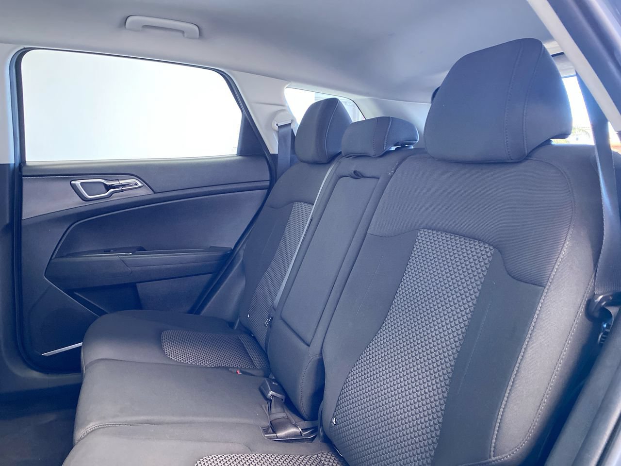 Certified 2023 Kia Sportage LX AWD/4WD image 33